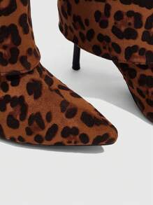 CUCCOO SZL Sepatu Bot Hak Tinggi Ujung Lancip Wanita, Desain Bahan PU Multi-Layer Putih, Modis, Nyaman untuk Pemakaian Sehari-hari, Pesta dan Jamuan, Sepatu Bot Setinggi Lutut dengan Resleting Samping - Coklat - View 5
