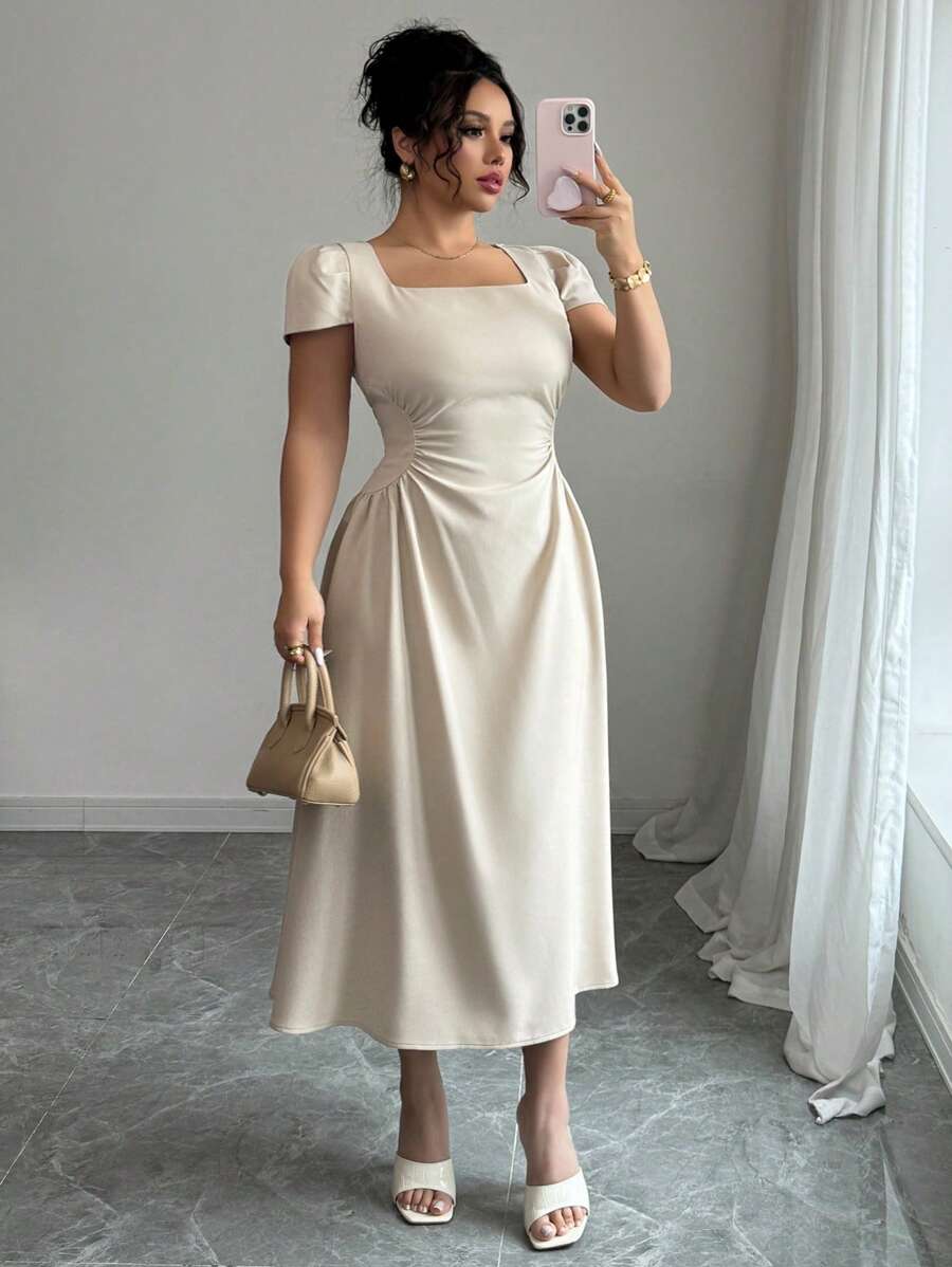 SHEIN Unity 大码女式法式优雅通勤休闲假日下午茶纯色方领收腰修身泡泡袖中长连衣裙，春夏 - 杏色 - 查看 1