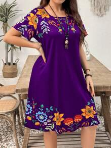 EMERY ROSE Robe décontractée à ligne évasée à col rond et manches courtes avec imprimé floral pour femmes de grande taille en vacances