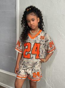 SHEIN 青少年女孩街头休闲 V 领宽松短袖 T 恤和网眼短裤两件套，适合夏季和运动，大数字 24 和迷彩树枝印花 - 綠色 - 查看 1