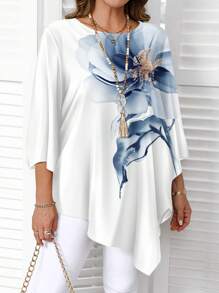 EMERY ROSE Blusa plus size con stampa floreale su tutta la superficie, design asimmetrico minimale blu e bianco, maniche a 3/4, adatta per la primavera/estate, stile casual da resort