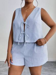 SHEIN PETITE CURVE Bộ áo hai dây sọc dệt đơn giản và quần short cạp cao rộng rãi cho nữ - Xanh và trắng - Xem 4