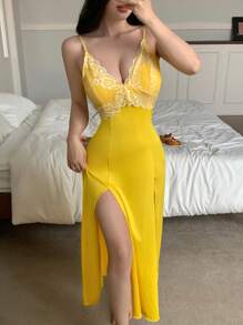 Dream Adore Gaun Tidur Wanita Elegan dengan Lipit, Renda, dan Lengan Mengembang - Kuning - View 3