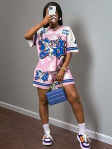 Slaydiva 2025春夏休闲简约球衣套装赛车运动服98号圣菲斯小天使图案粉色花卉印花女式V领宽松T恤短裤两件套适合夏季 - 彩色 - 查看 1