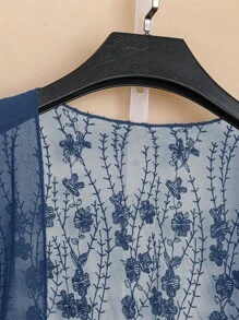 EMERY ROSE Blusa de malla bordada de unicolor casual de vacaciones para mujer talla grande - Neblina azul - Ver 4