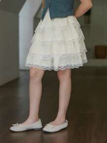 SHEIN Tween Girls Wildeya Layered Lace Ruffle Hem White Skirt, Fashionable Classic Versatile Design Suitable For Summer Outdoor Activities, Daily Themed Events, Music Festivals, Parties And Other Social Occasions
