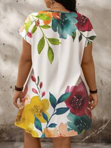 EMERY ROSE Vestido de verano de manga de murciélago con cuello en V con muesca y estampado floral para mujeres de tallas grandes, ropa de Navidad