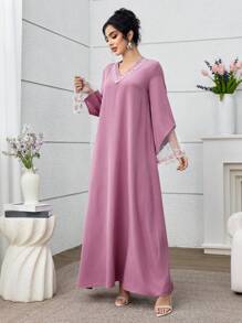 Al Najma 蕾丝刺绣拼布长款粉色连衣裙，保守的日常风格 - 玫紅色 - 查看 3