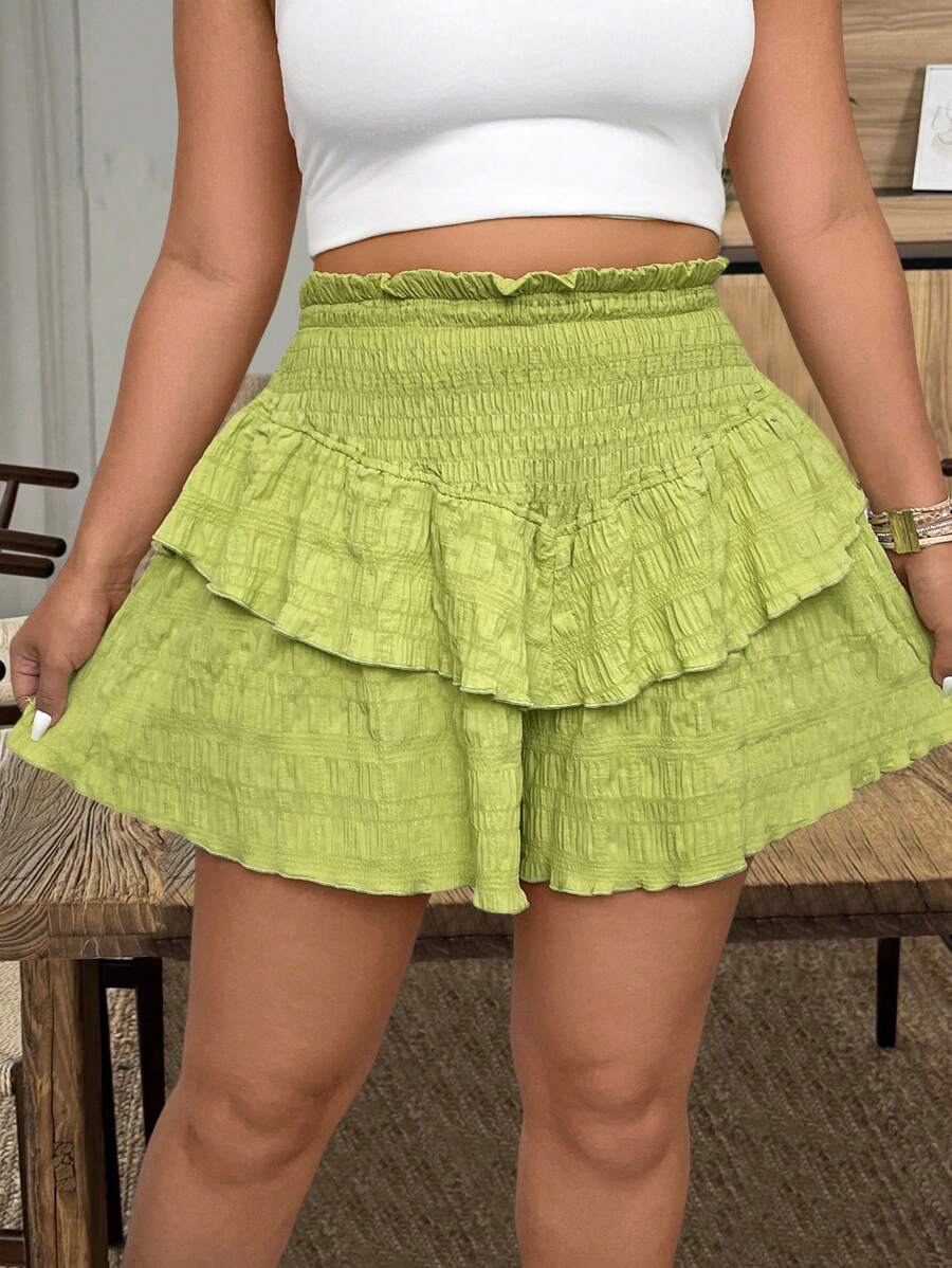 SHEIN LUNE 1pcs/Pack Plus Size Women Crinkle Fabric Solid Color Shorts Culottes With Waist Drawstring And Double-Layer Hem Design - Green - View 1