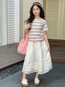 Dazy Kids Conjunto de 2 piezas para niña preadolescente con camiseta de punto de manga corta de cuello redondo a rayas + falda, ropa de verano y para volver al colegio - Blanco - Ver 1
