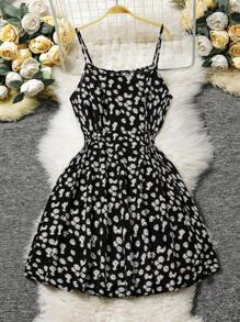 SHEIN Clasi 2pcs/Set Plus Size Women Solid Color Short Sleeve Blouse And Daisy Print Dress - Black - View 6