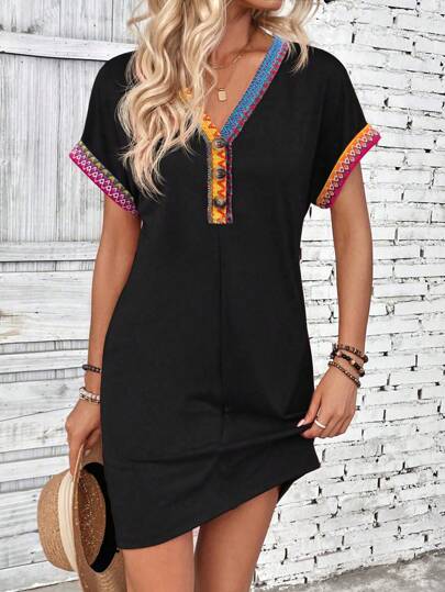 SHEIN LUNE Women's Patchwork Wavy Striped V-Neck Short Sleeve Button Placket Mini Dress