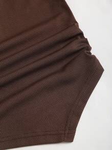 Sweetra 女士两件套：简约百搭银色金属不对称露肩上衣和休闲直筒阔腿裤