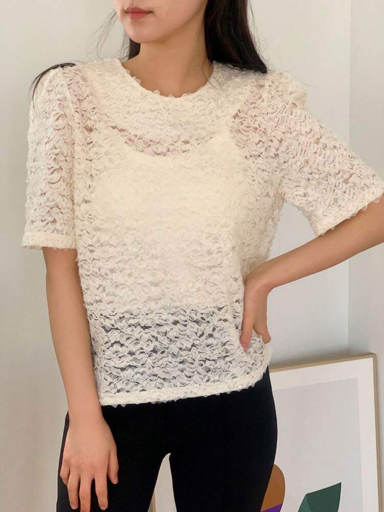 Women's Romantic Floral Petal Decor Round Neck Short Sleeve Blouse