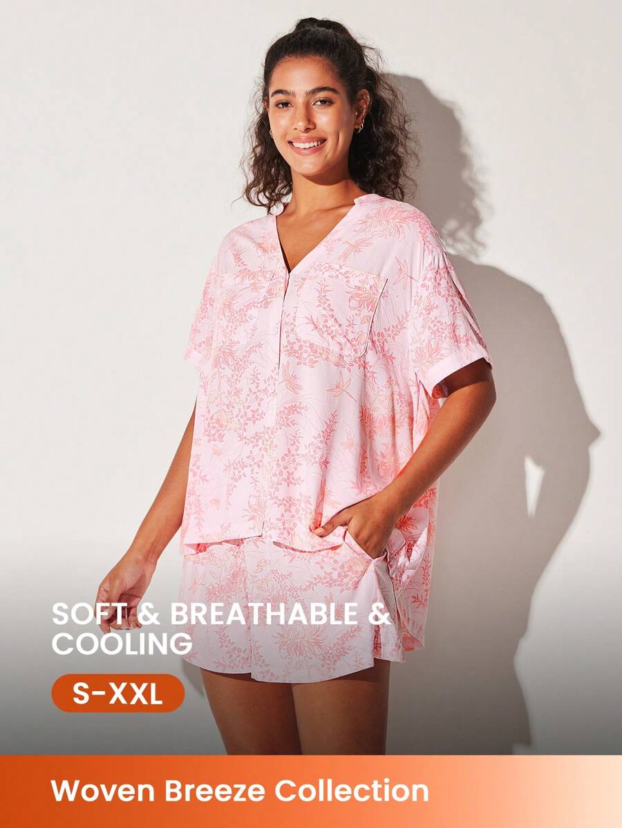 Conjunto de pijama informal de pantalón corto y blusa de manga corta con botones y estampado floral en tela de rayón suave, ideal para vacaciones. Conjunto de ropa interior tipo bóxer para novia, perfecto para primavera y verano. - Rosa - Ver 1