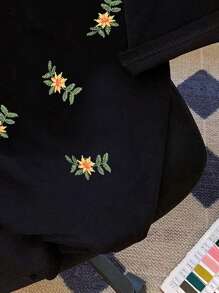 Women Embroidered T-Shirt, Comfortable Casual, Spring/Summer, Christmas - Black - View 3