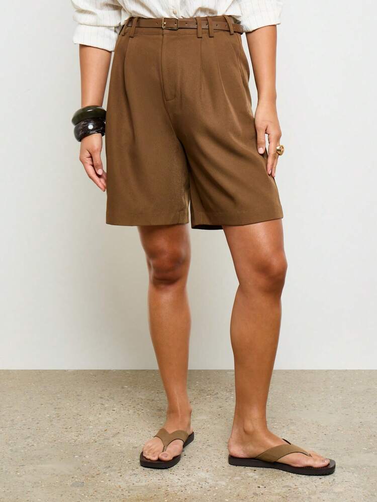 Professional Pleated Wide Leg Bermuda Shorts