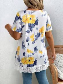 EMERY ROSE Plus Size Women Floral Ruched Print Contrast Lace Trim Relaxed Fit Summer Knitted T-Shirt - Multicolor - View 2