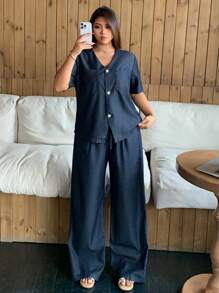 Dazy Plus Conjunto de 2 piezas: Blusa vaquera de manga corta de ajuste holgado con cuello en V + Pantalones holgados, verano