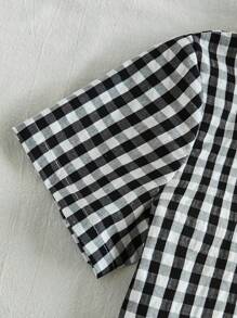 SHEIN Vintaside Kids 2 件套幼儿男童格子短袖休闲衬衫和短裤套装，夏季