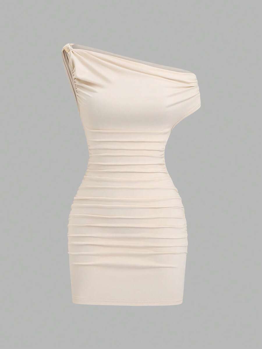 Sweetra 性感露肩荷叶边修身迷你连衣裙，层次设计，辣味风格