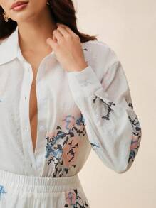 Anewsta Women's Leisure Vacation Heavy Cross Stitch Flower Red Blue Black White Bottom Drop Shoulder Loose Shirt Shorts Two Pieces Set - White - View 3