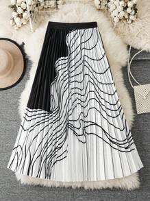 Franclia Asymmetric Design Striped Patchwork Pleated Skirt For Women - Black and White - View 3