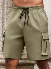 Manfinity LEGND Plus Size Men's Letter Patched Cargo Pocket Casual Shorts