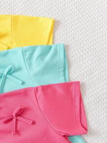 Set de 2 piezas para niñas pequeñas: camiseta de cuello redondo con estampado de dopamina colorido y pantalón de pierna recta con decoración de lazo, conjunto casual para el uso diario y deportes al aire libre, verano