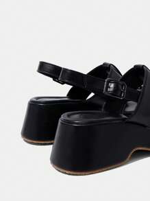 HighSole Modische, bequeme schwarze Plateau-Sandaletten mit Riemen und rundem Zehenbereich für Damen