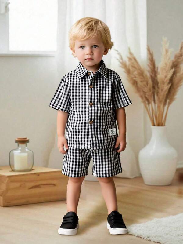 SHEIN Vintaside Kids 2pcs/Set Toddler Boys' Plaid Short Sleeve Casual Shirt And Shorts Set, Summer