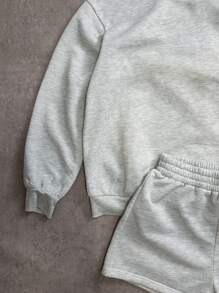 SHEIN EZwear 标语图案口袋连帽衫和短裤 海滩度假装 连帽衫和短裤套装 女士连帽衫和短裤套装 鲸鲨连帽衫 灰色连帽衫和短裤套装 返校秋冬服装 秋冬 - 灰色 - 查看 9