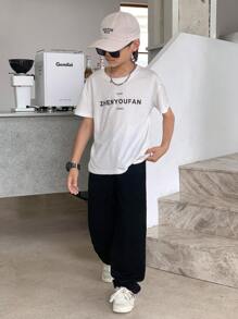 SHEIN 2件装青少年男童时尚休闲Y2K舒适宽松基础款简约日常蓝黑色宽松直筒牛仔裤，适合青少年男童日常穿着，也适合春夏锐舞节和海滩穿着。 - 彩色 - 查看 7