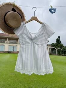 DAZY Áo thun tay ngắn cổ chữ V họa tiết kẻ sọc và lưới ren đục lỗ cho nữ, thanh lịch, mùa hè, áo babydoll - Màu xanh bạc hà - Xem 7