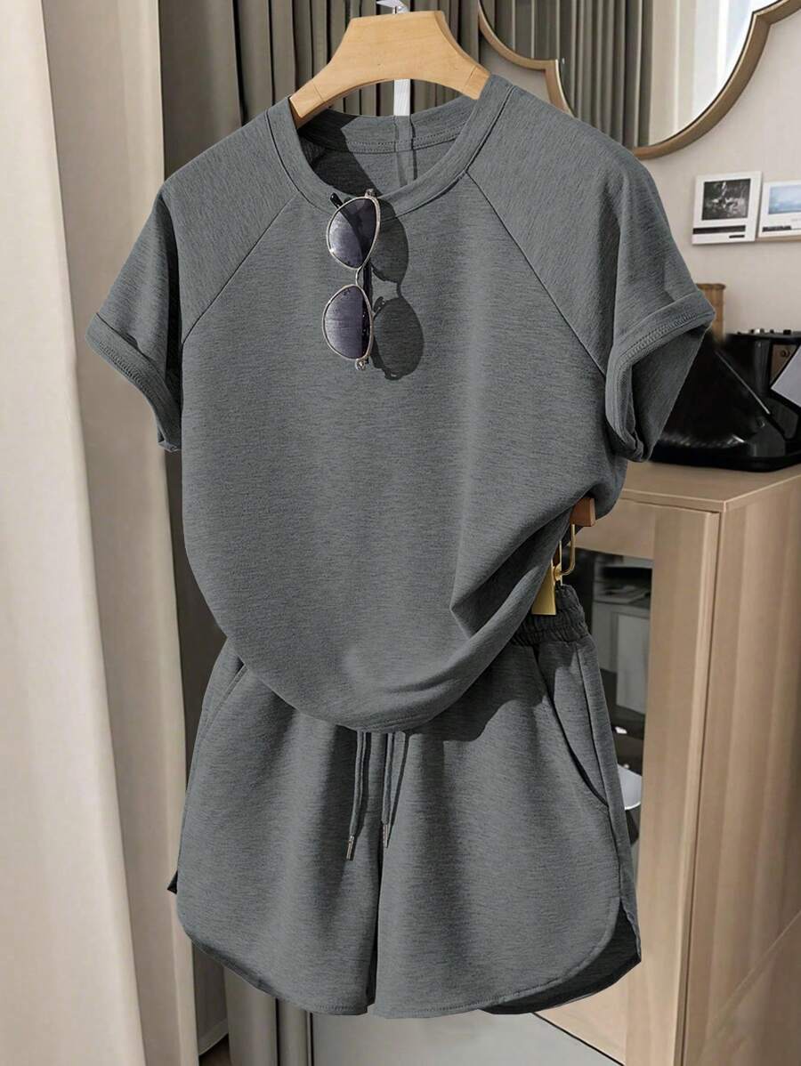 INAWLY Plus Size Women 2pcs Set Casual Raglan Sleeve Top And Shorts, Suitable For Summer - Dark Grey - View 1