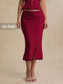 عنابي اللون