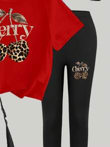 SHEIN Conjunto de 2 piezas de niña joven casual con camiseta de manga corta con estampado divertido de letras gráficas y leopardo de cereza, y leggings - Multicolor - Ver 6