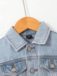 SHEIN مجموعة من 2 قطعة من جاكيت جينز زرقاء ممزقة بسيطة وجينز أزرق ضيق للأولاد، ملابس يومية للأطفال للخريف/الشتاء وعودة إلى المدرسة للأولاد الصغار - أزرق فاتح - مشاهدة 4
