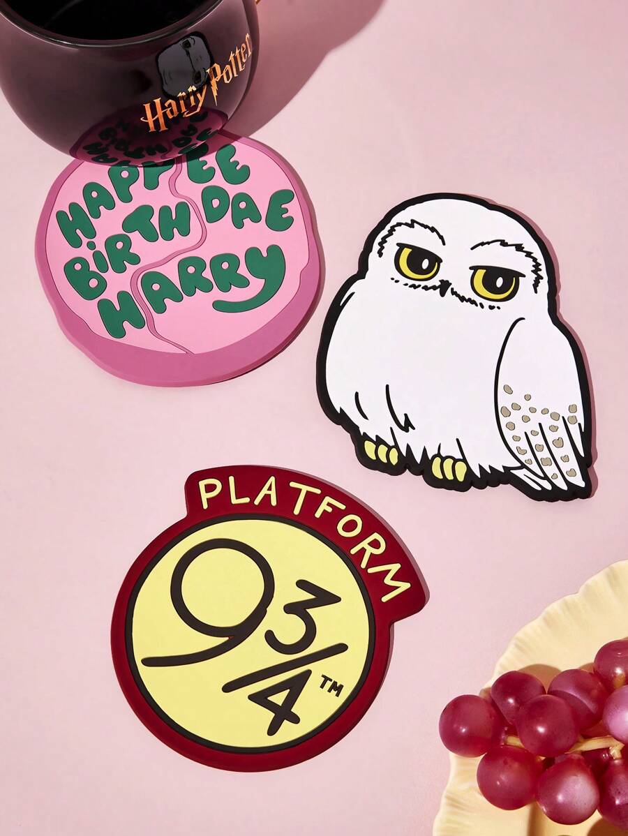 HARRY POTTER X SHEIN 杯垫三件套，用于保护桌面，兼具桌面装饰功能，非常适合家居装饰和搬家礼物，生日、返校季皆宜。 - 彩色 - 查看 1