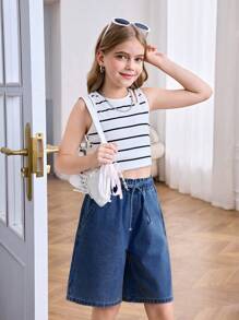 SHEIN Tween Girl 春夏基本款休闲轻盈水洗高腰宽松荷叶边腰部抽绳牛仔长短裤，蝴蝶结和卷边下摆口袋，夏季海滩波西米亚风度假舒适，夏季狂欢音乐会节学院风格 - 深色水洗藍 - 查看 2