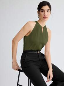 SHEIN BIZwear 纯色钥匙孔领优雅吊带背心，通勤、日常穿着皆宜，浪漫90年代复古风，适合圣诞节、新年、情人节、派对、海滩、毕业典礼、时尚、嘉年华、假日、婚礼宾客、外出、约会、聚会、音乐会、舞台表演、早餐、机场等多种场合。 - 軍綠色 - 查看 9