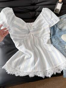 DAZY Áo thun tay ngắn cổ chữ V họa tiết kẻ sọc và lưới ren đục lỗ cho nữ, thanh lịch, mùa hè, áo babydoll - Màu xanh bạc hà - Xem 1