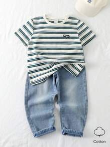 Playful Pals 2 件套幼儿男童休闲条纹 T 恤和牛仔裤套装，适合春夏季外出和日常穿着 - 綠色 - 查看 1