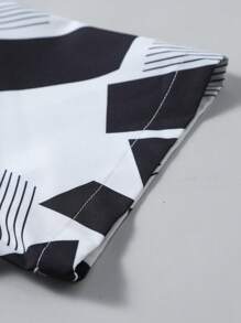 Manfinity RSRT Bộ 2 áo sơ mi tay ngắn họa tiết hình học mùa hè dành cho nam và quần short, trang phục hai mảnh thường ngày mặc đi nghỉ dưỡng màu đen trắng dành cho nam, bộ quần áo mùa hè dành cho nam, bộ đồ đi biển màu đen trắng dành cho nam. Một món quà tuyệt vời cho bạn trai hoặc chồng. - màu đen - Xem 5