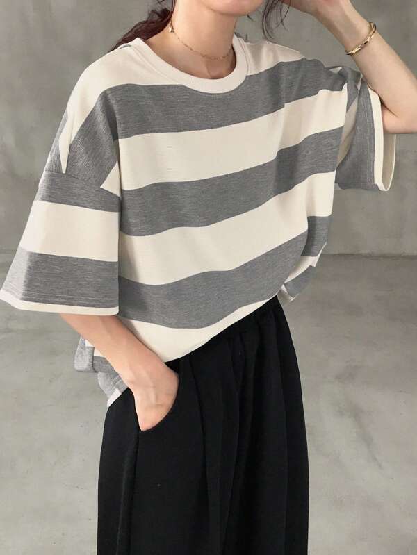 FRIFUL Women's Black And White Stripe Loose Casual T-Shirt, Summer Wear,Teacher Outfits