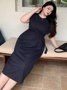 Dazy Plus 加大码纯色圆领宽松短袖系腰连衣裙，休闲女装，返校服装 - 藏蓝色 - 查看 5
