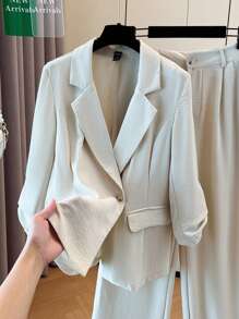 Franclia Women's Elegant Office Casual Buttoned Sleeve Mid-Sleeve Pant Suit