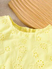 SHEIN 2pcs/Set Baby Girl Spring&Summer Elegant Style Sleeveless Embroidery Top&&Short Skirt - Yellow - View 4