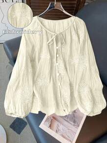 SHEIN LUNE 大码女式V领刺绣长袖休闲衬衫，适合度假穿着 - 杏色 - 查看 1