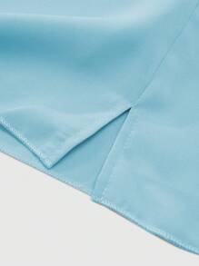 SHEIN Clasi Setelan Dua Potong Atasan dan Celana Leher V untuk Wanita di Musim Panas (Tanpa Sabuk) - Baby Blue - View 3